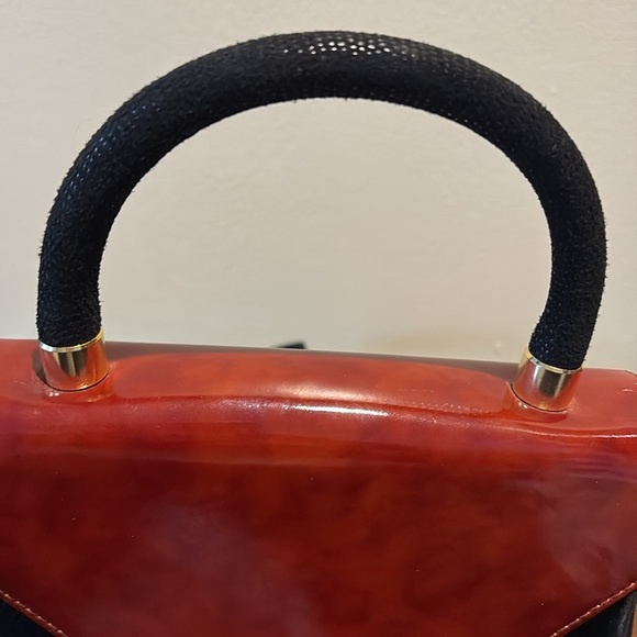 Donald Pliner  Crossbody bag  envelope style   piled leather/patent leather NWOT - Picture 8 of 15